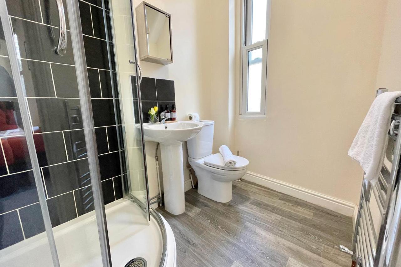Lovely Twin Bed Studio Near Coventry Shopping Centre Exterior foto